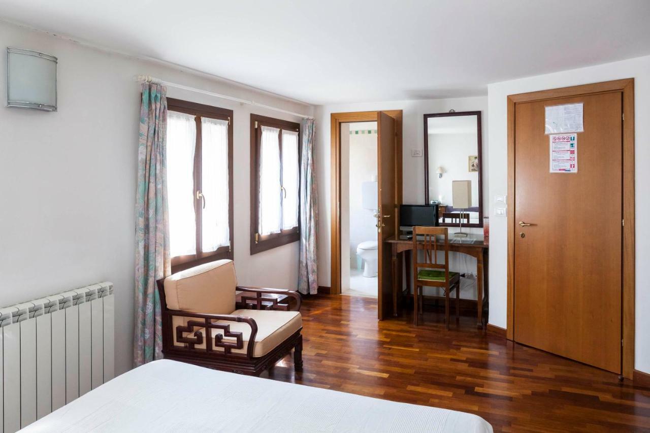 Fujiyama B & B Venice Exterior photo
