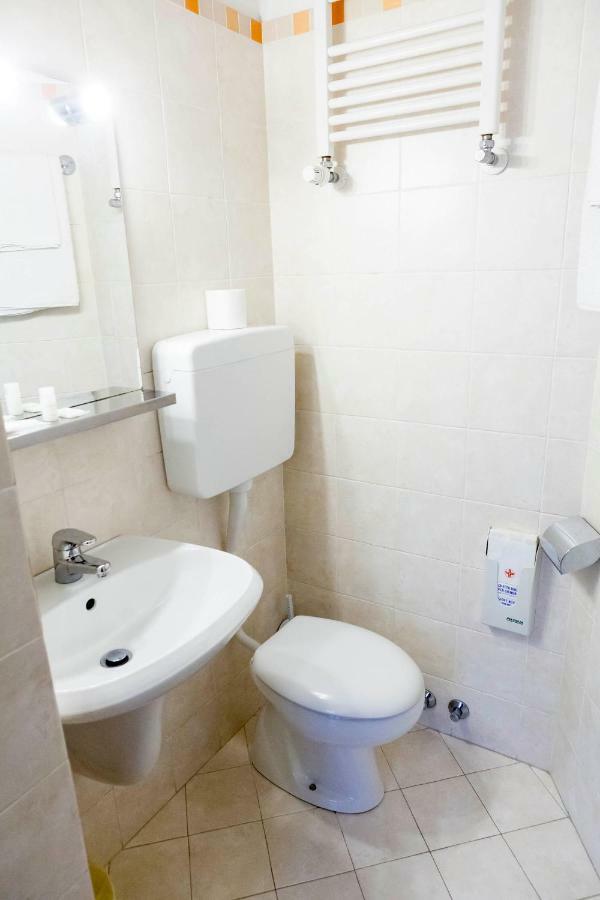 Fujiyama B & B Venice Exterior photo